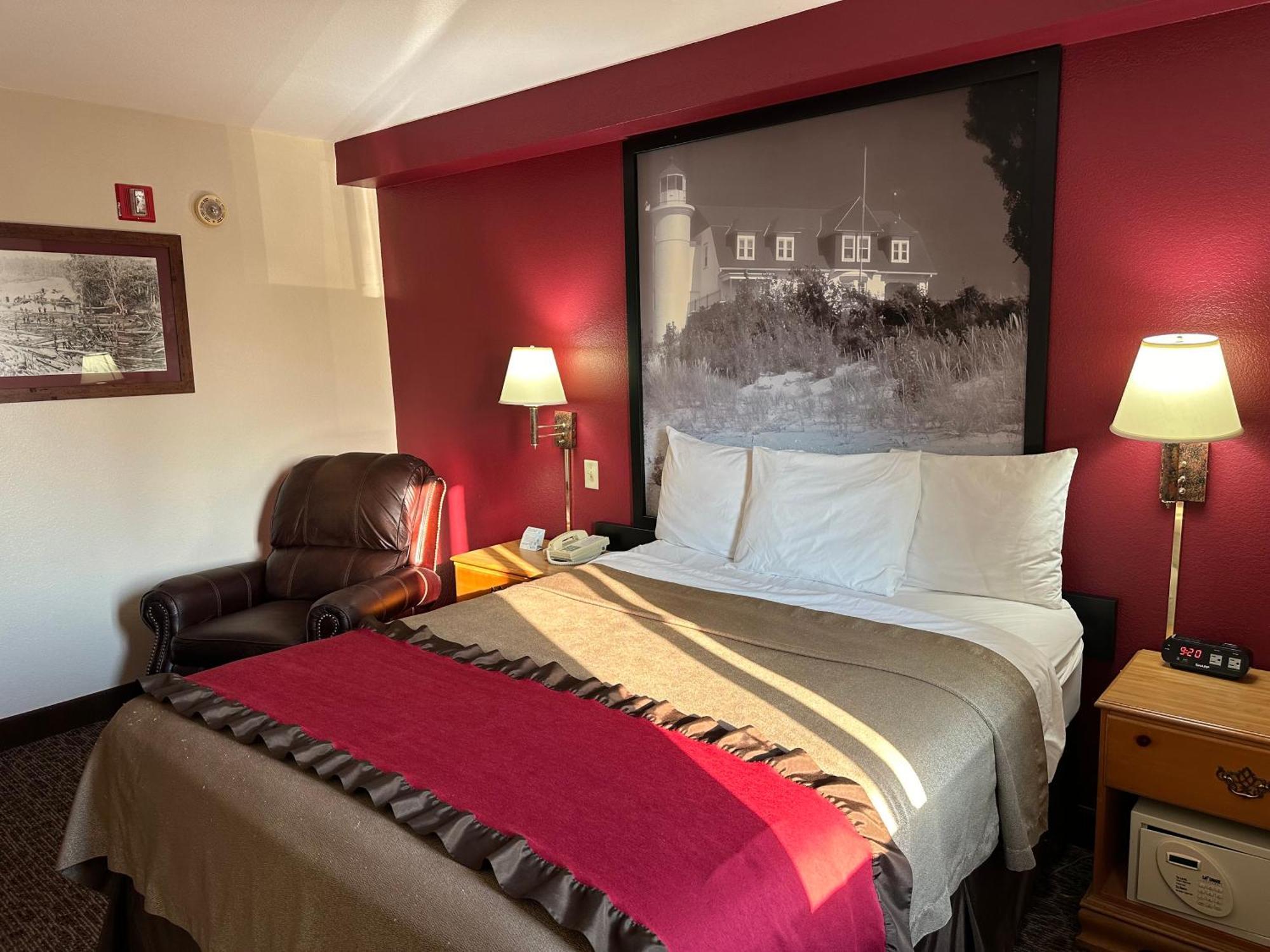 Super 8 By Wyndham West Branch Hotel Room photo